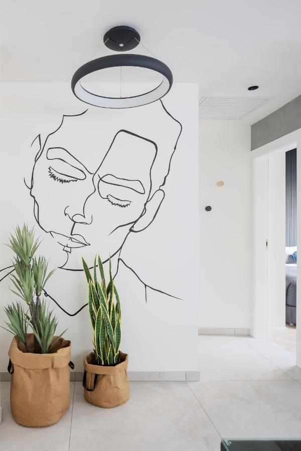 Mr. Louis - By Tlv2Go Apartment Tel Aviv Exterior photo